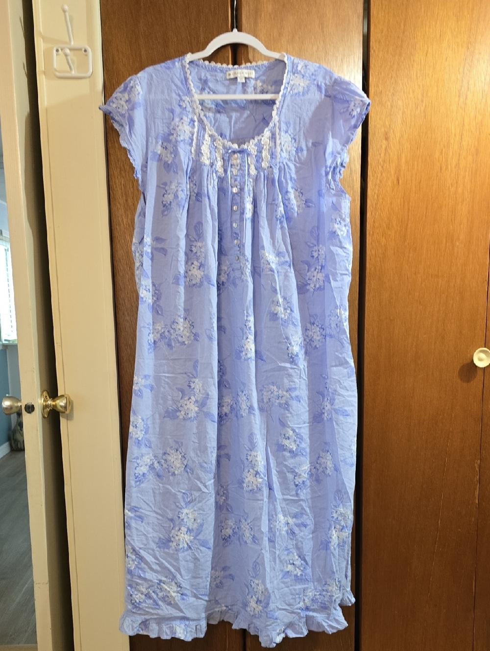 Eileen West Nightgown